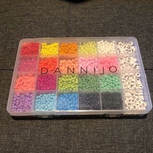 DANNIJO glass seed bead kit